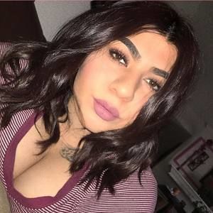 Meet your Posher, Xamara